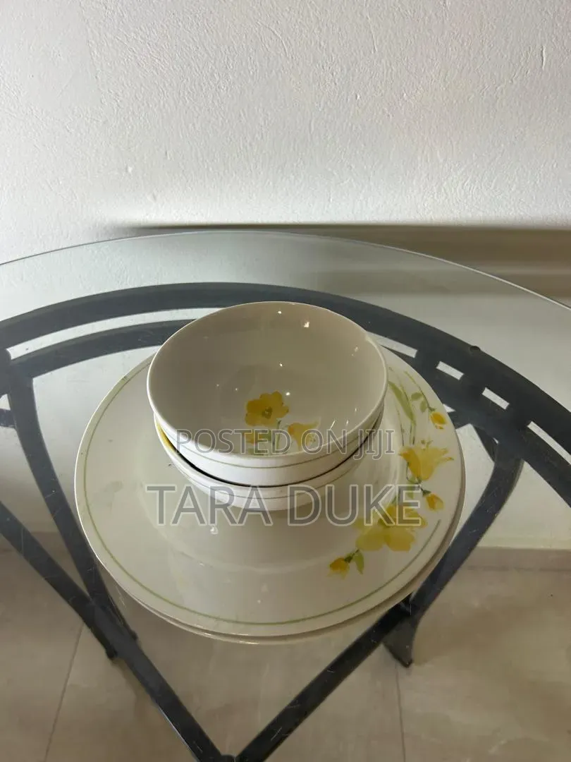 Floral Ceramic Dinnerware Pieces