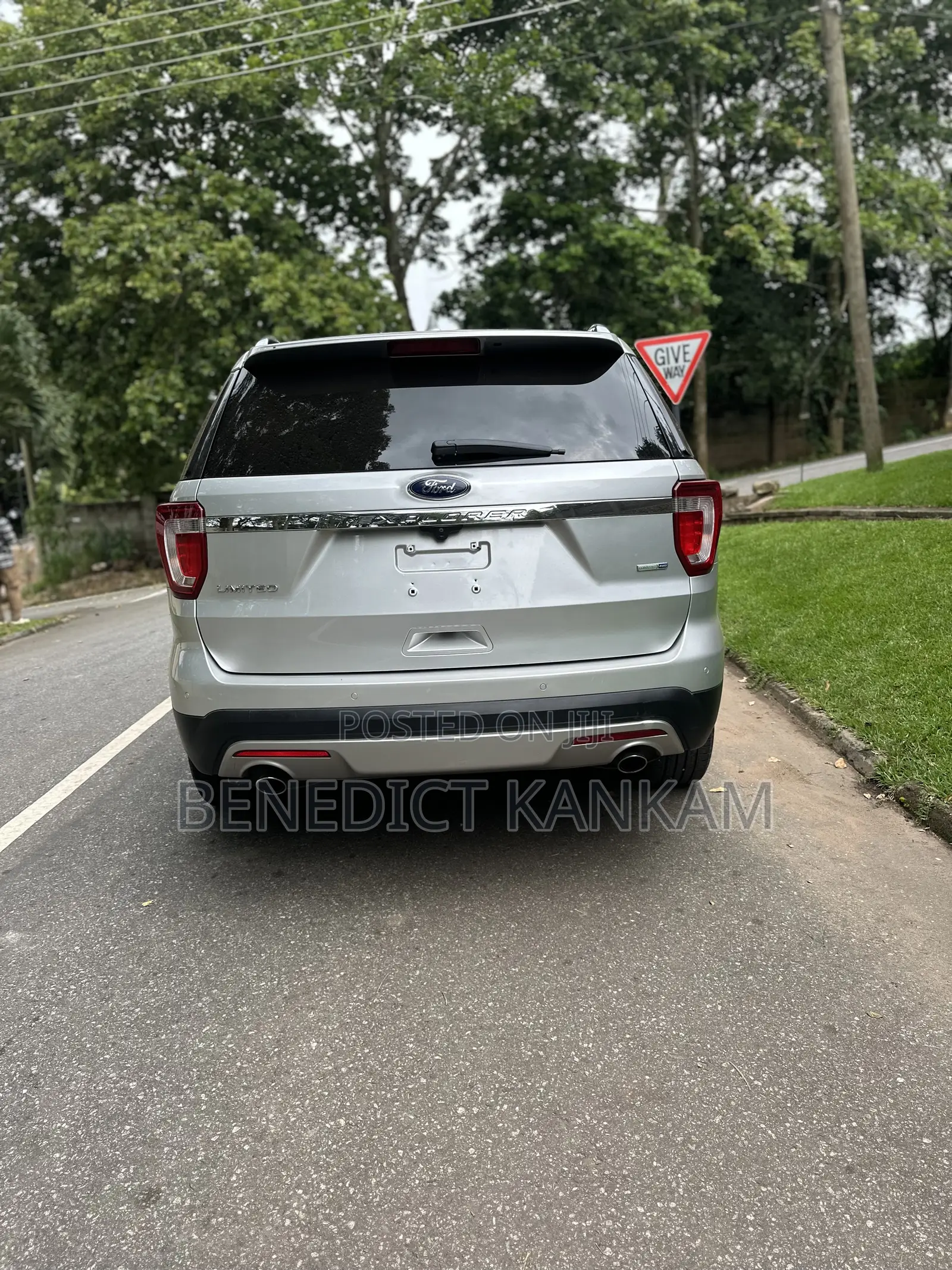 Ford Explorer Limited 4dr SUV (3.5L 6cyl 6A) 2016 Silver