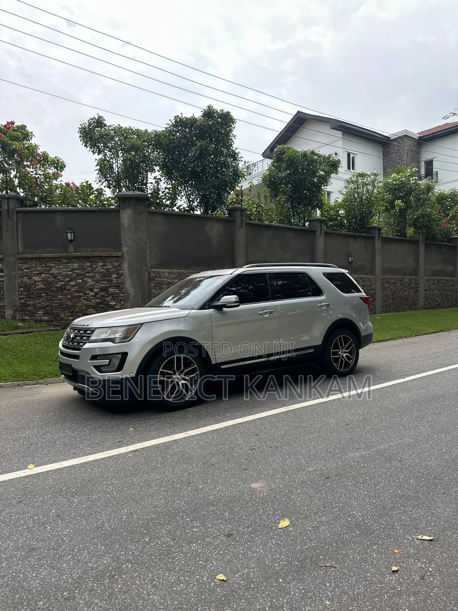 Ford Explorer Limited 4dr SUV (3.5L 6cyl 6A) 2016 Silver