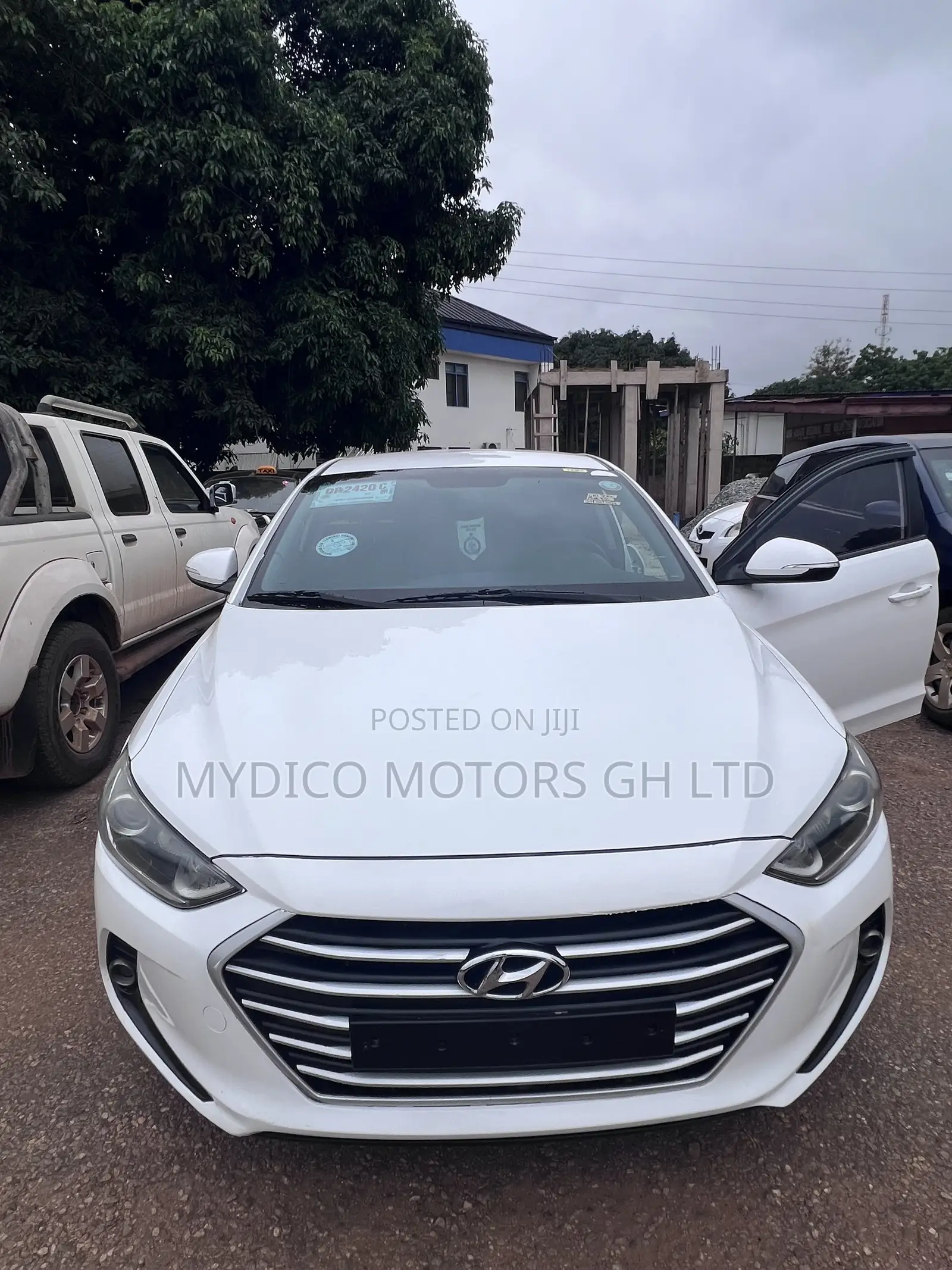 Hyundai Avante 2018 White