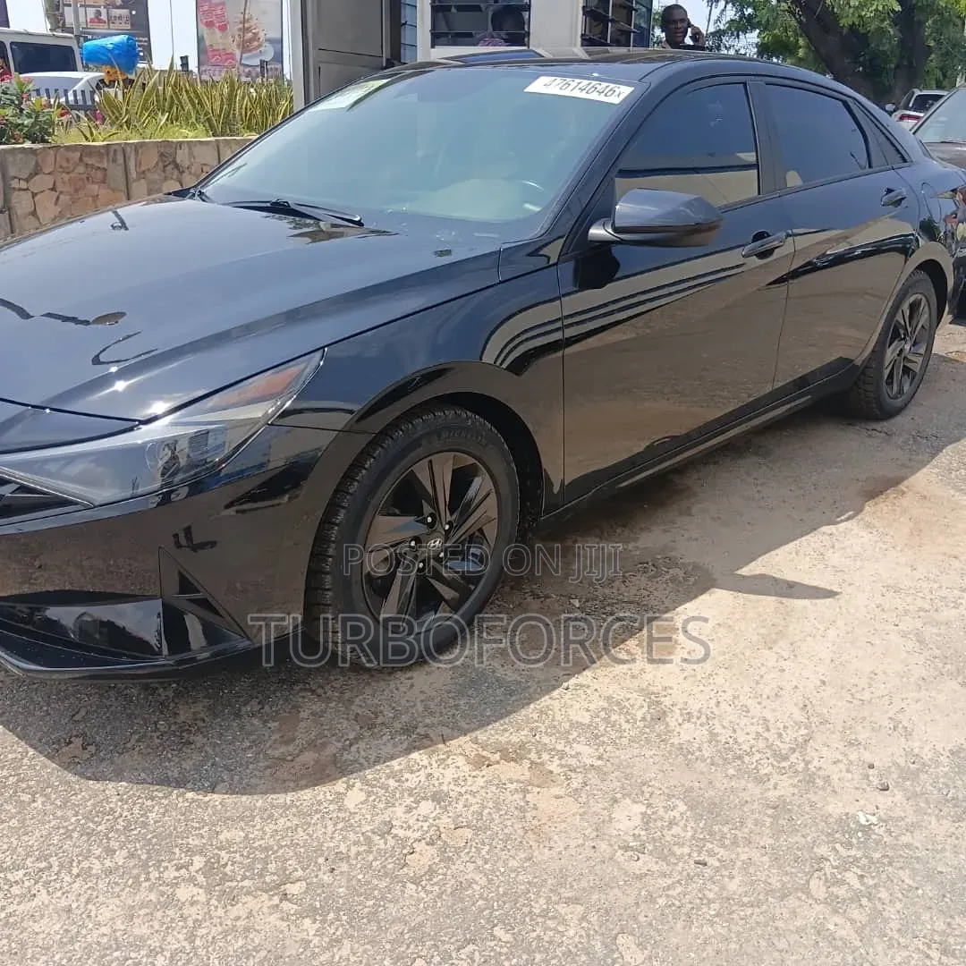 Hyundai Elantra 2021 Black