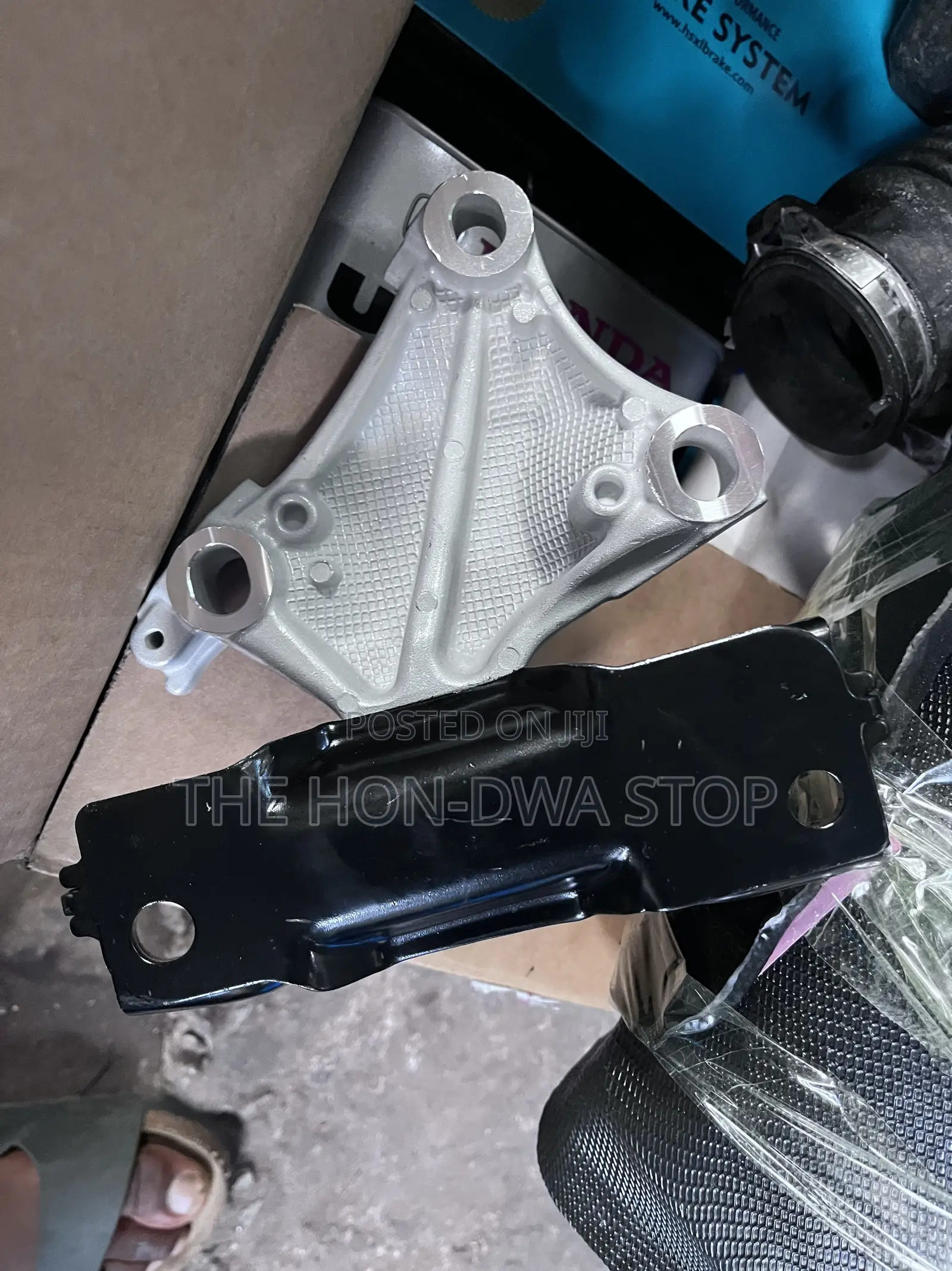 Honda HRV Gear Box Seat 2016,2017,2018,2020.q