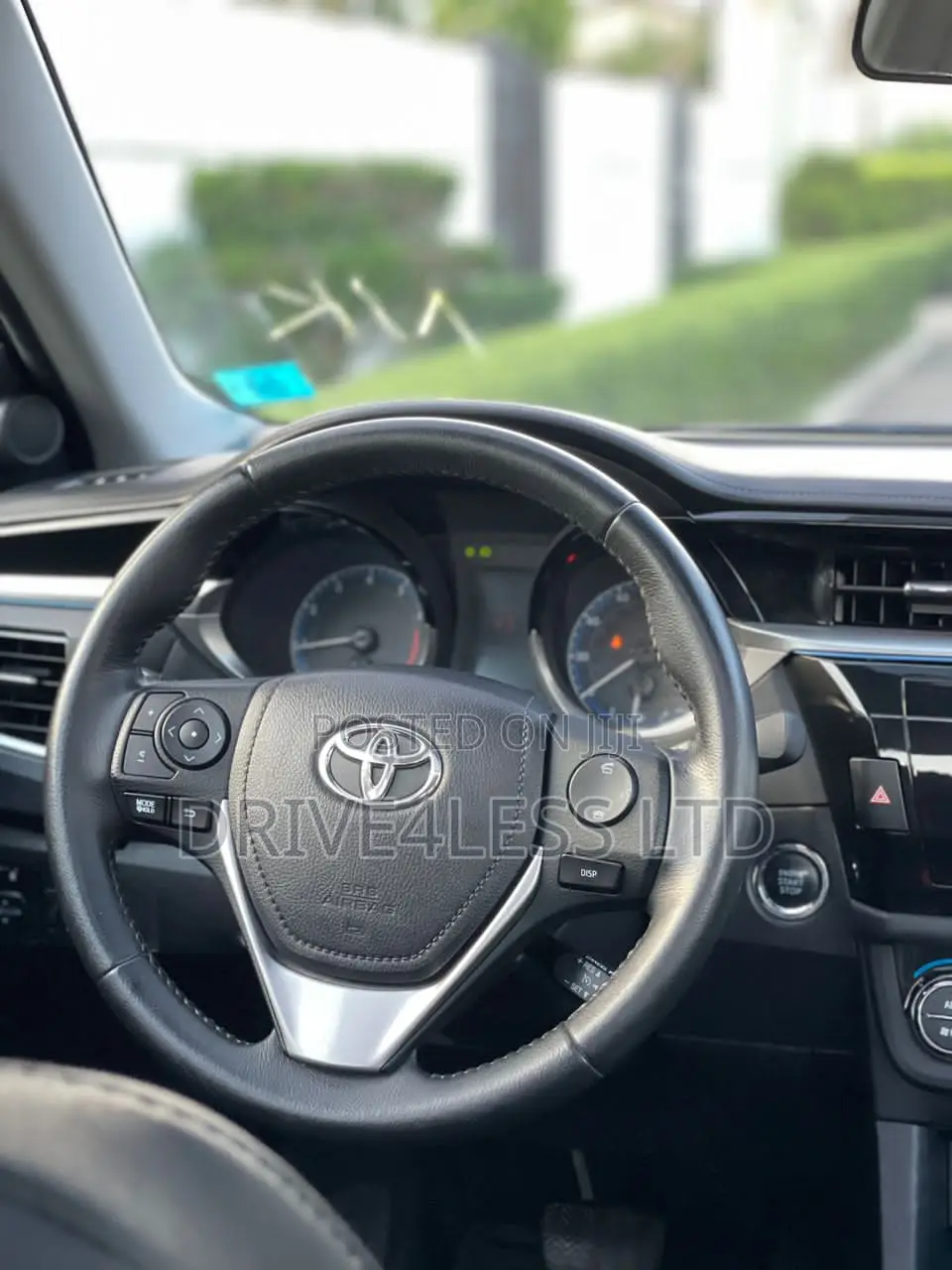 Toyota Corolla 2016 Black