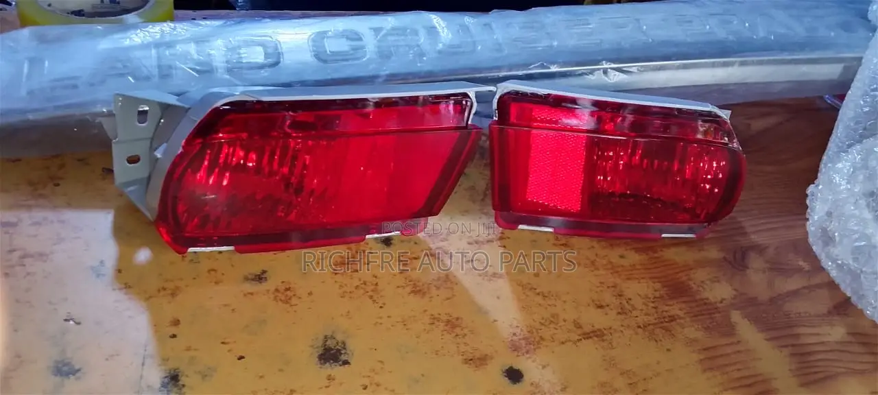 Land Cruiser Prado 2016 2017 2018 Reflector PAIR