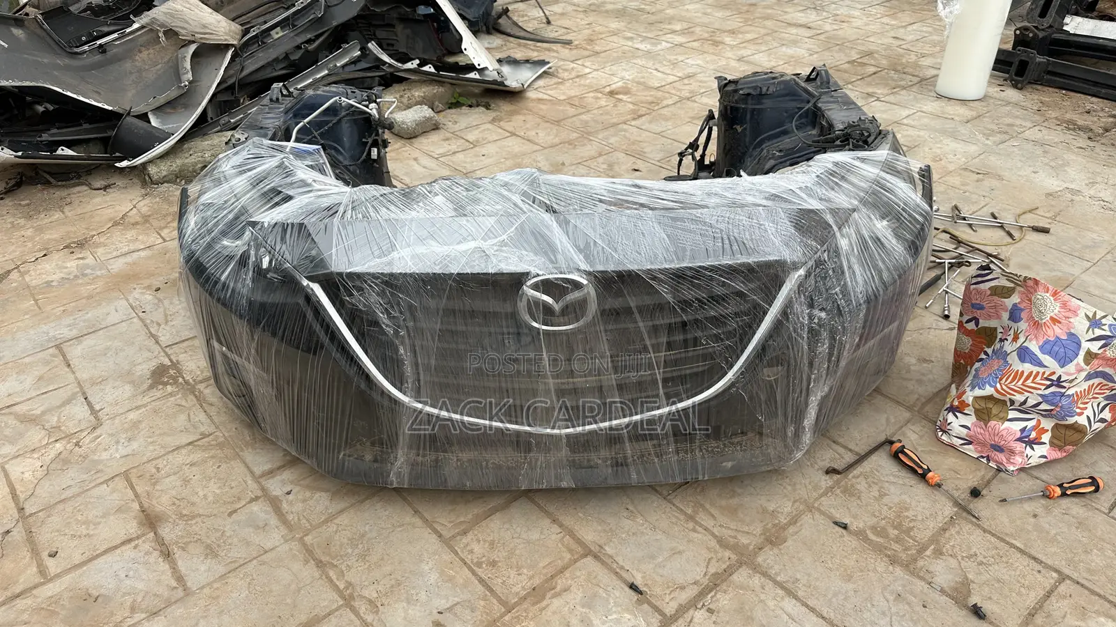 Mazda 3 2015 Front Cut Available