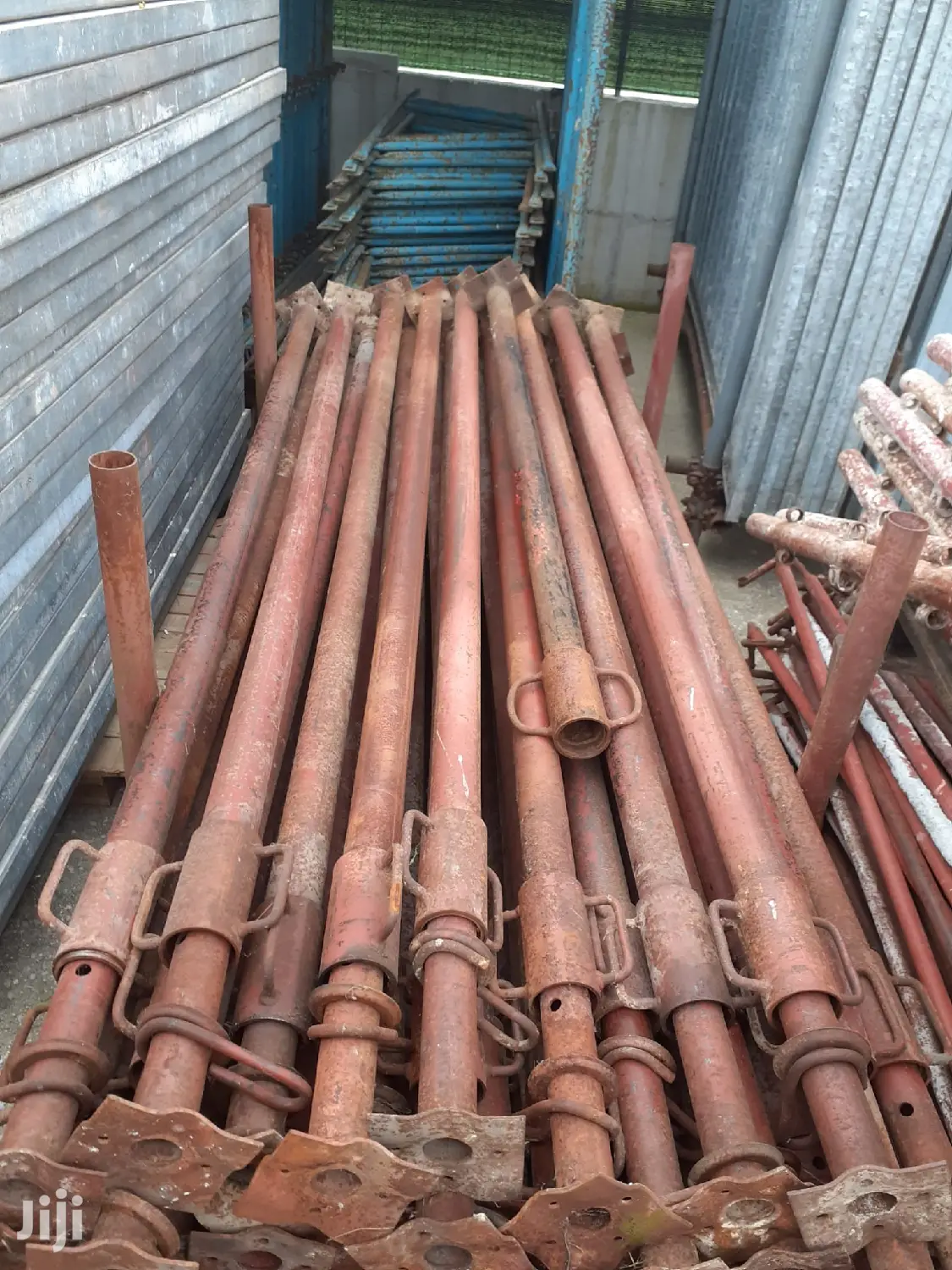 Props/Acrojack/Poles
