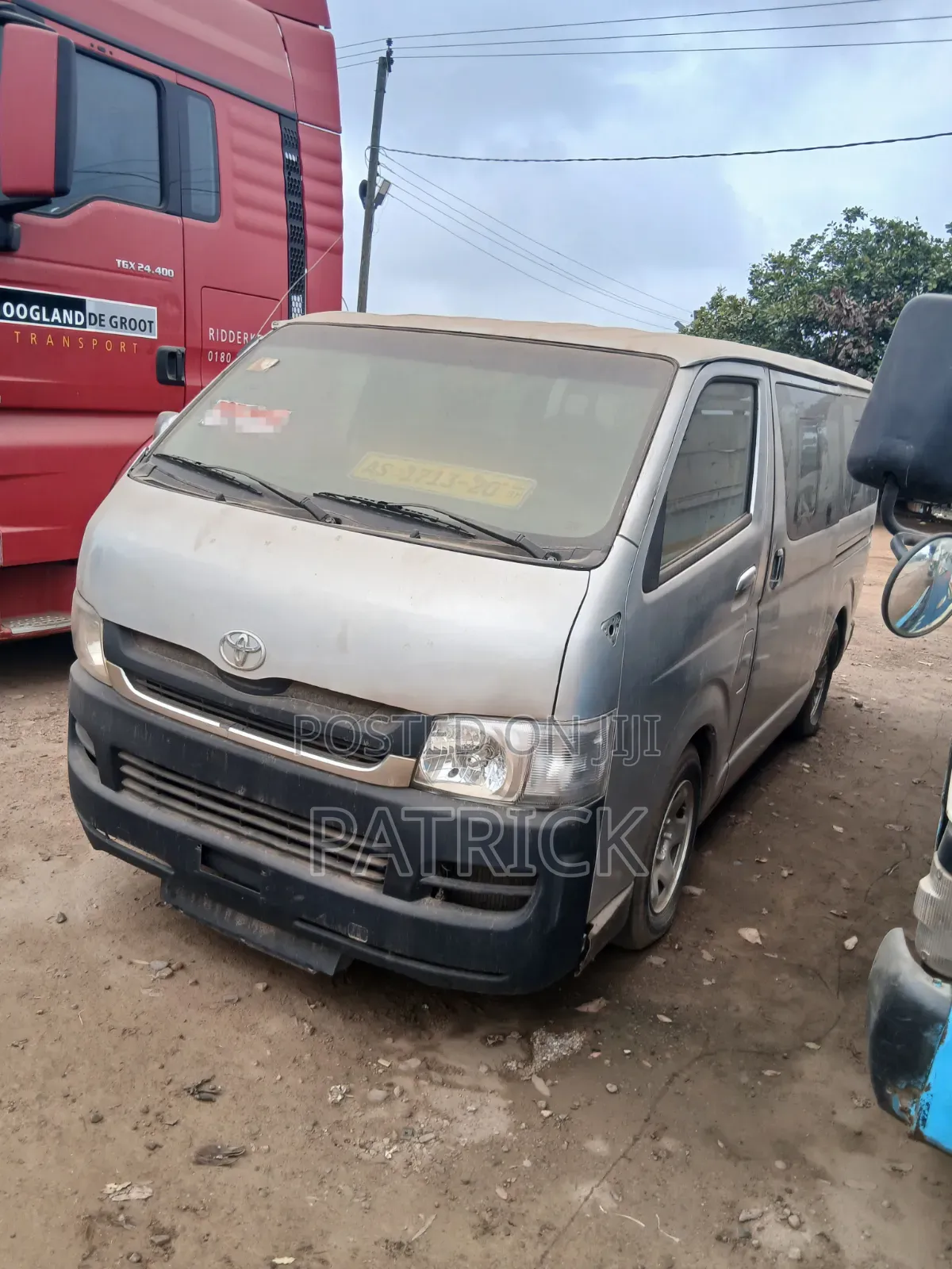 Toyota HiAce 2009 Silver