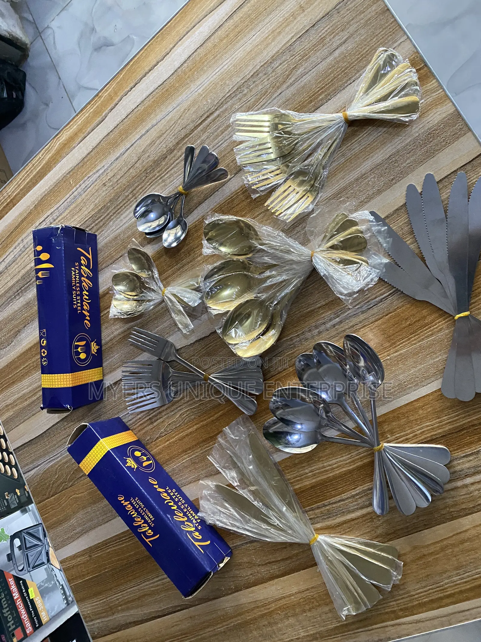 Family Cutlery Set 24 Pieces