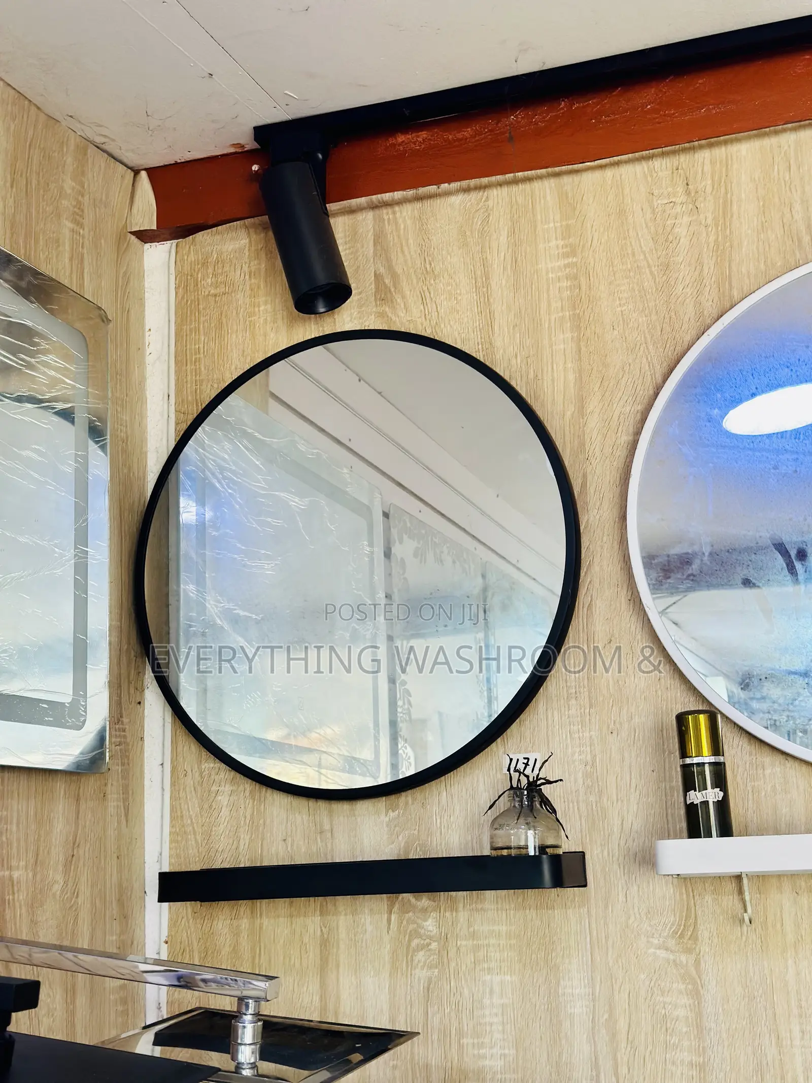 Mirror(round)- Black Mirror + Shelf