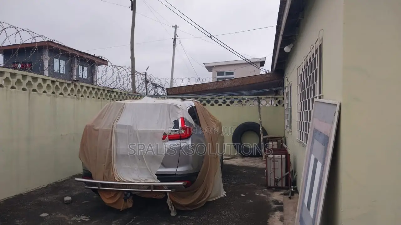 Furnished 3bdrm House in Dansoman Estate for sale