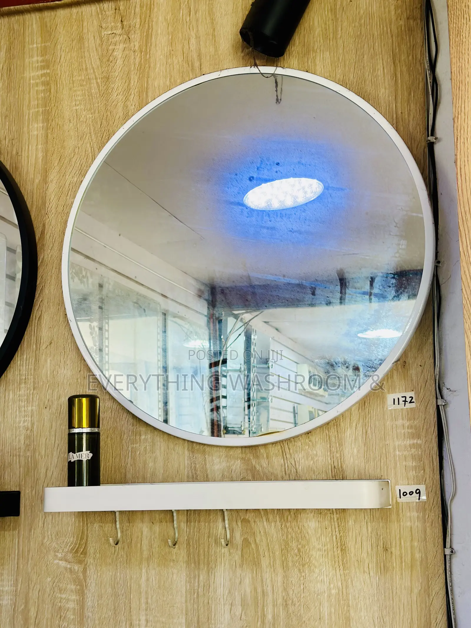 White Mirror(Round)_ Mirror + Shelf 60cm