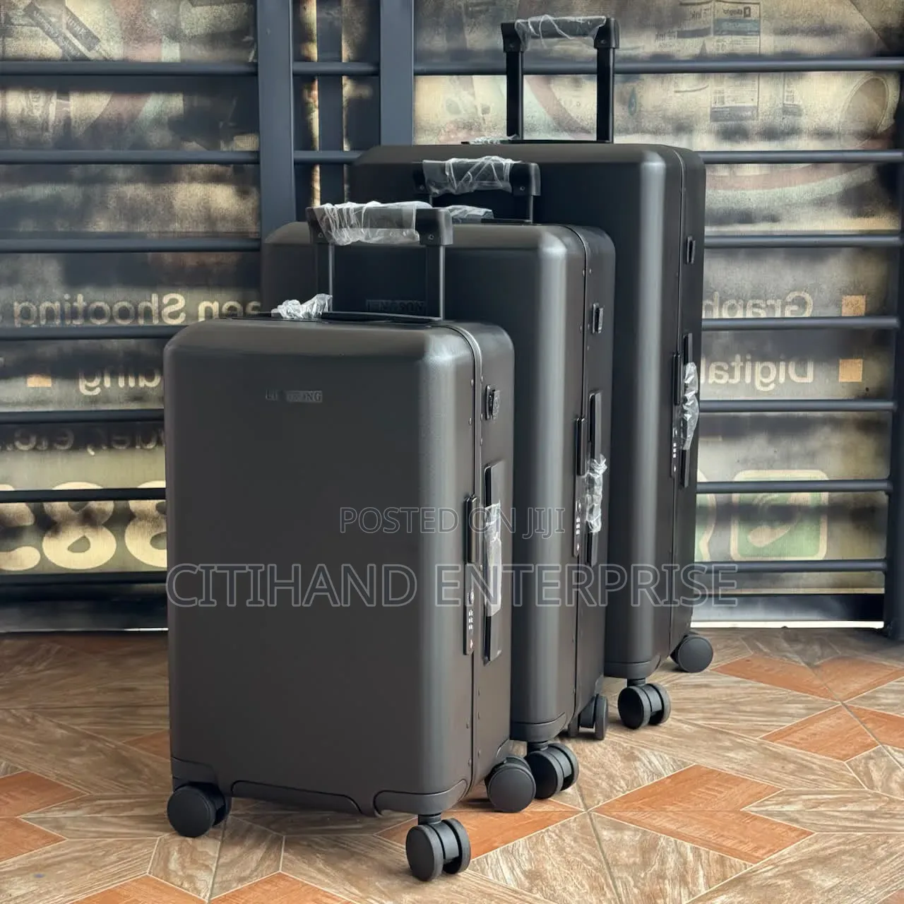 Quality Travelling /Luggage Bag - Beautiful Travelling Memories