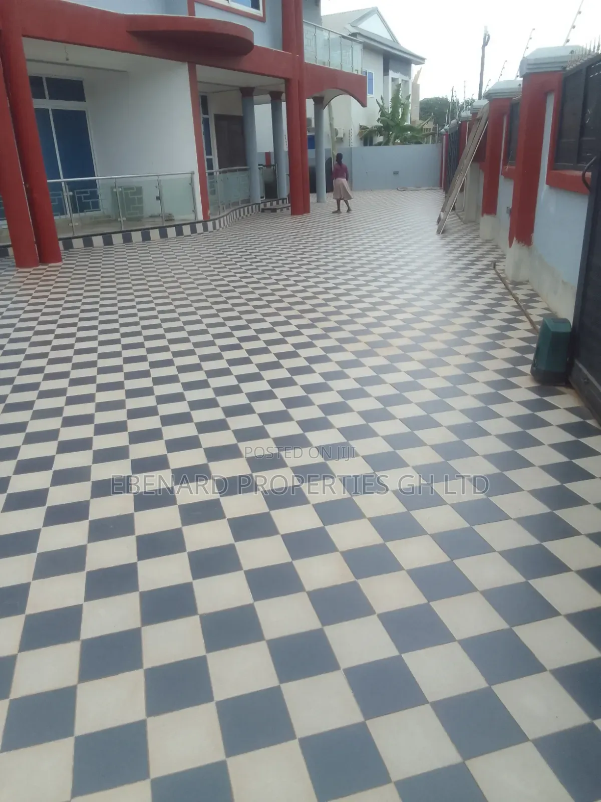 5bdrm House in Ebenard Properties, Baatsona Total for rent