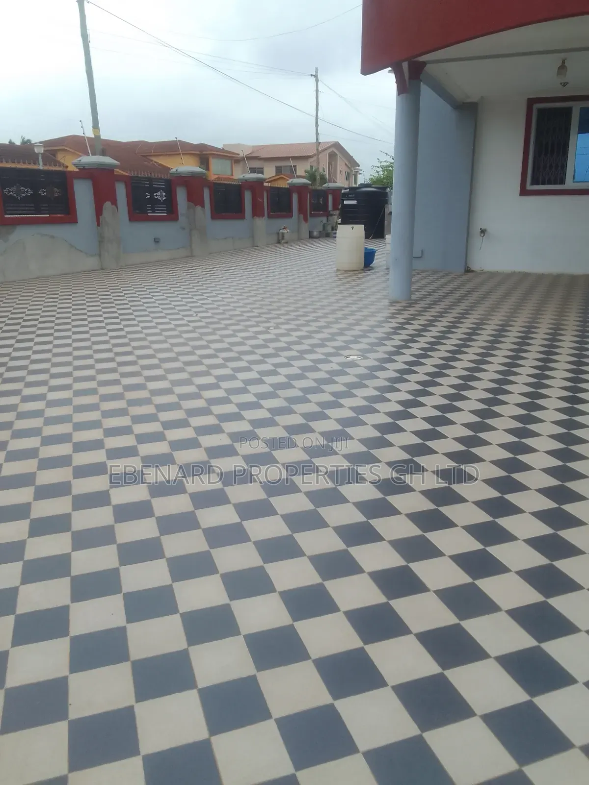 5bdrm House in Ebenard Properties, Baatsona Total for rent