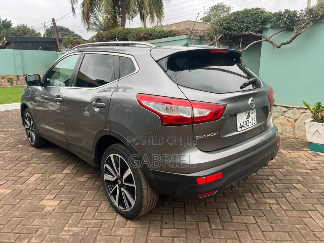Nissan Qashqai 2016 Gray