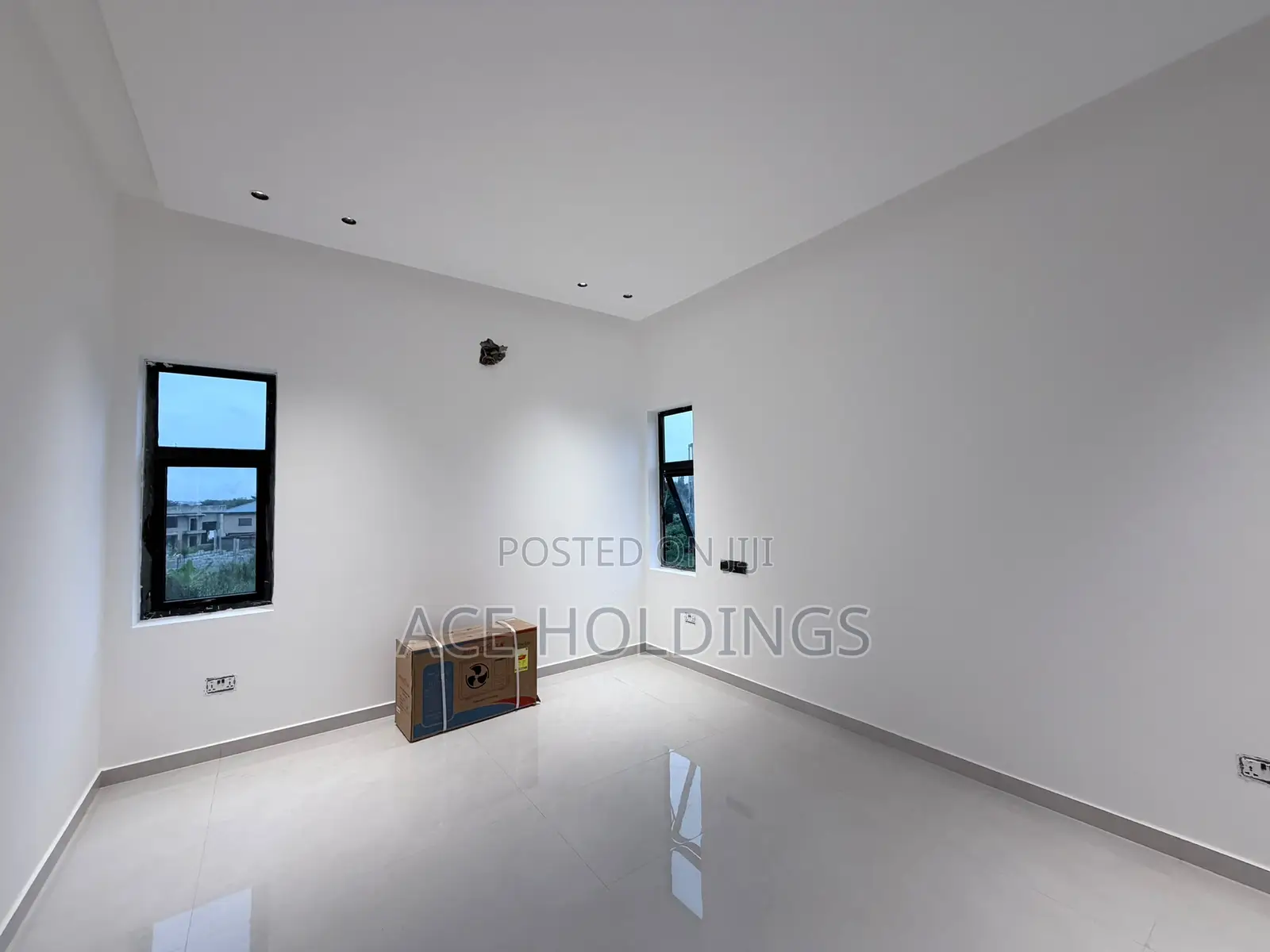 4bdrm Mansion in East Legon Hills for sale