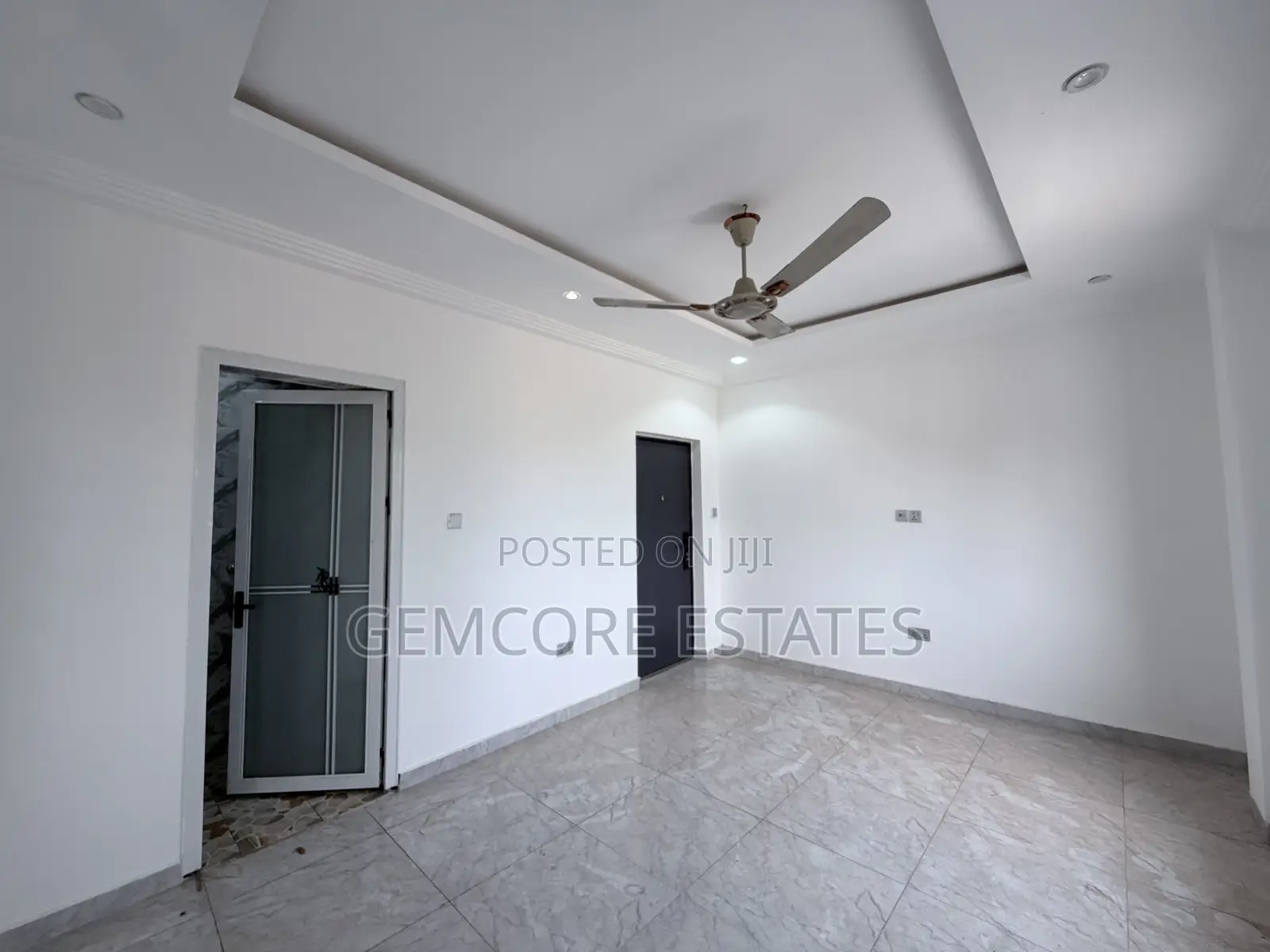 2bdrm Apartment in West Trasacco, Ashaley Botwe for rent
