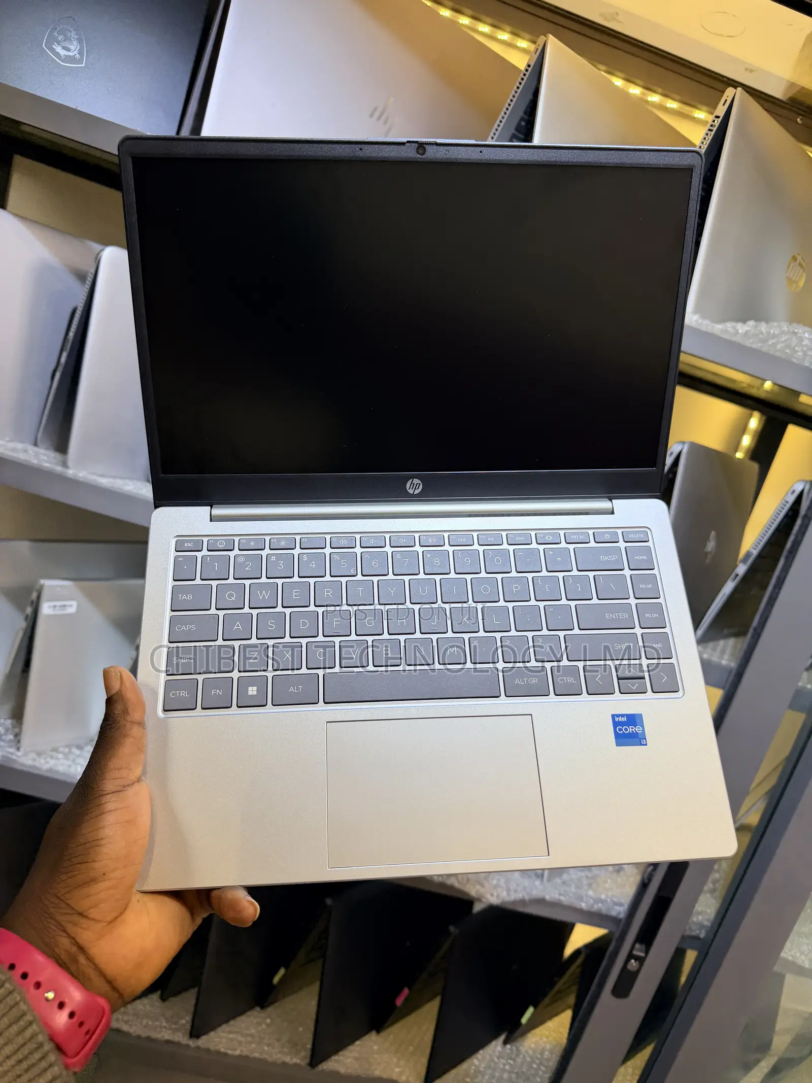Laptop HP 14-dq1088wm 8GB Intel Core i3 SSD 256GB