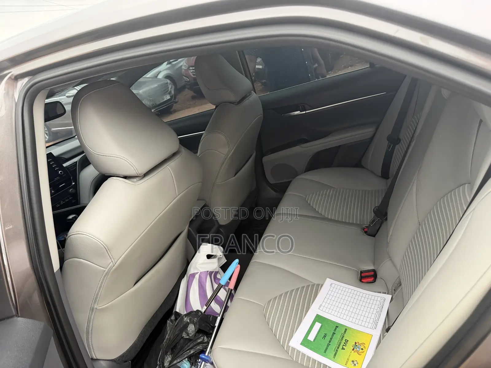 Toyota Camry SE 2021 Gray
