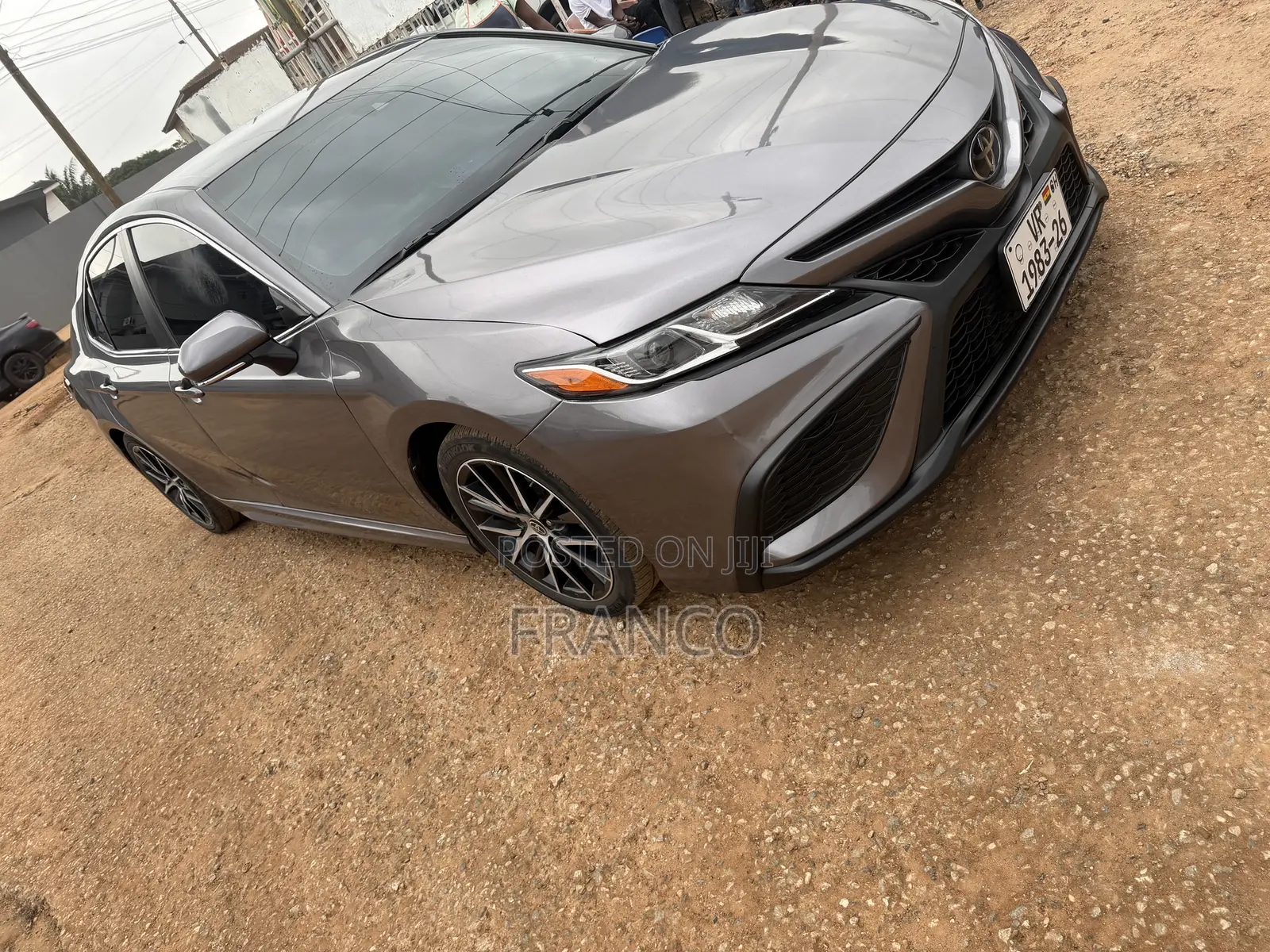 Toyota Camry SE 2021 Gray
