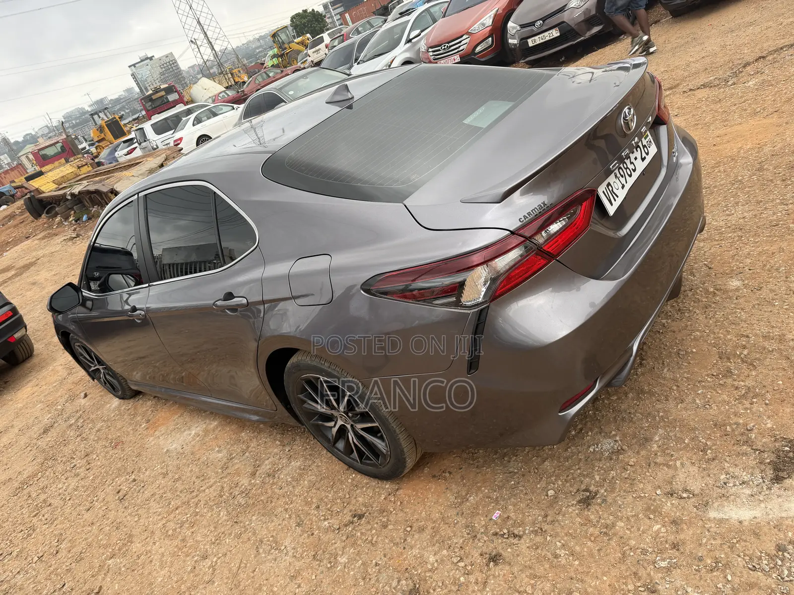 Toyota Camry SE 2021 Gray