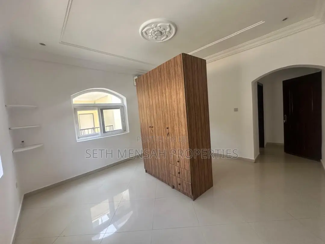 4bdrm House in 4 Bedroom House For for rent