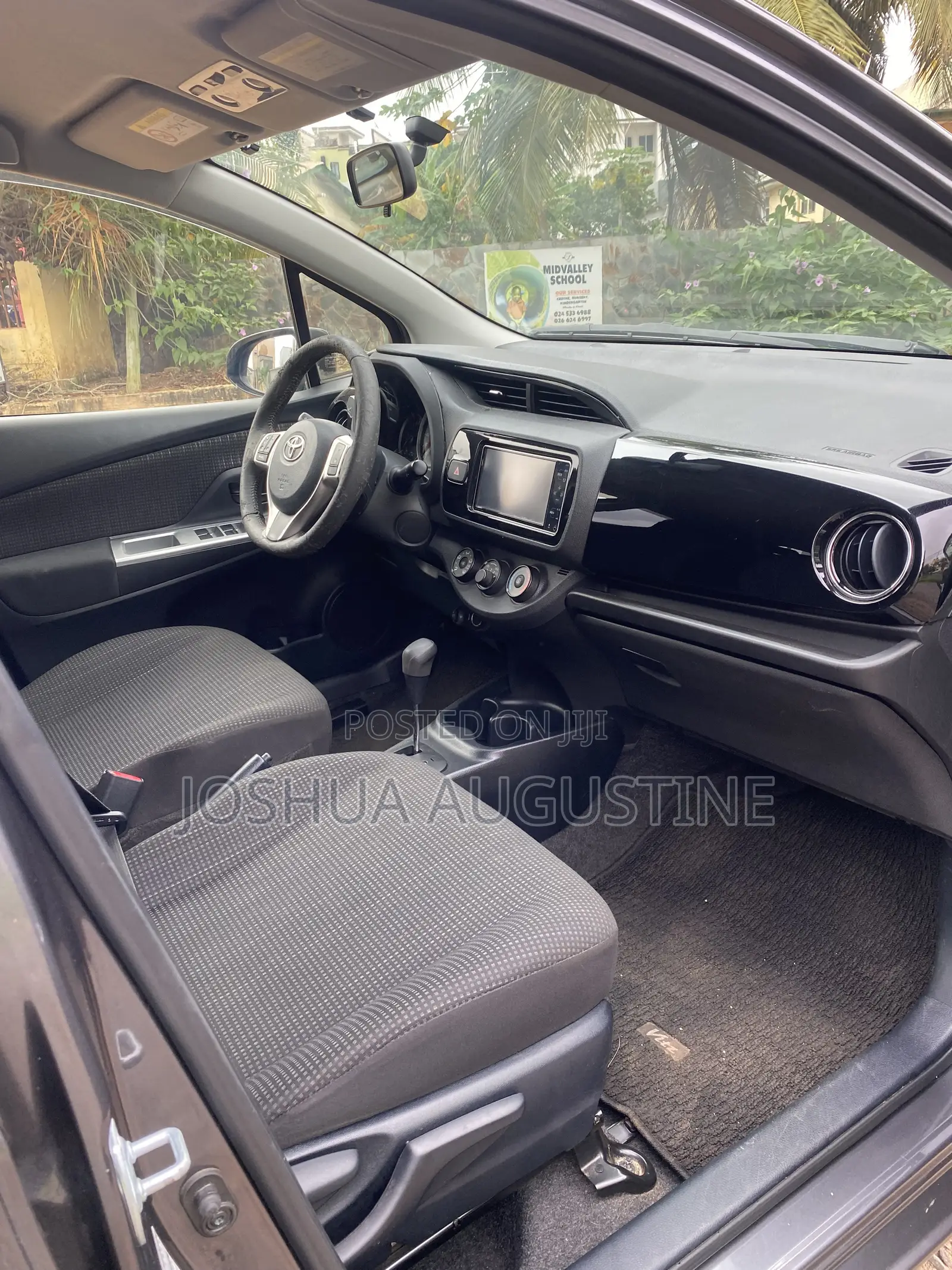 Toyota Vitz 2015 Gray