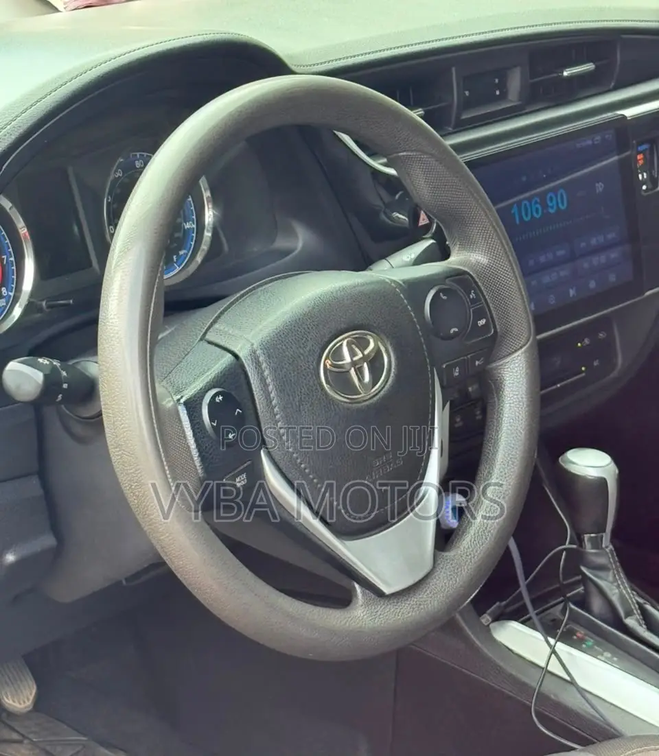 Toyota Corolla LE Eco (1.8L 4cyl 2A) 2019 Red