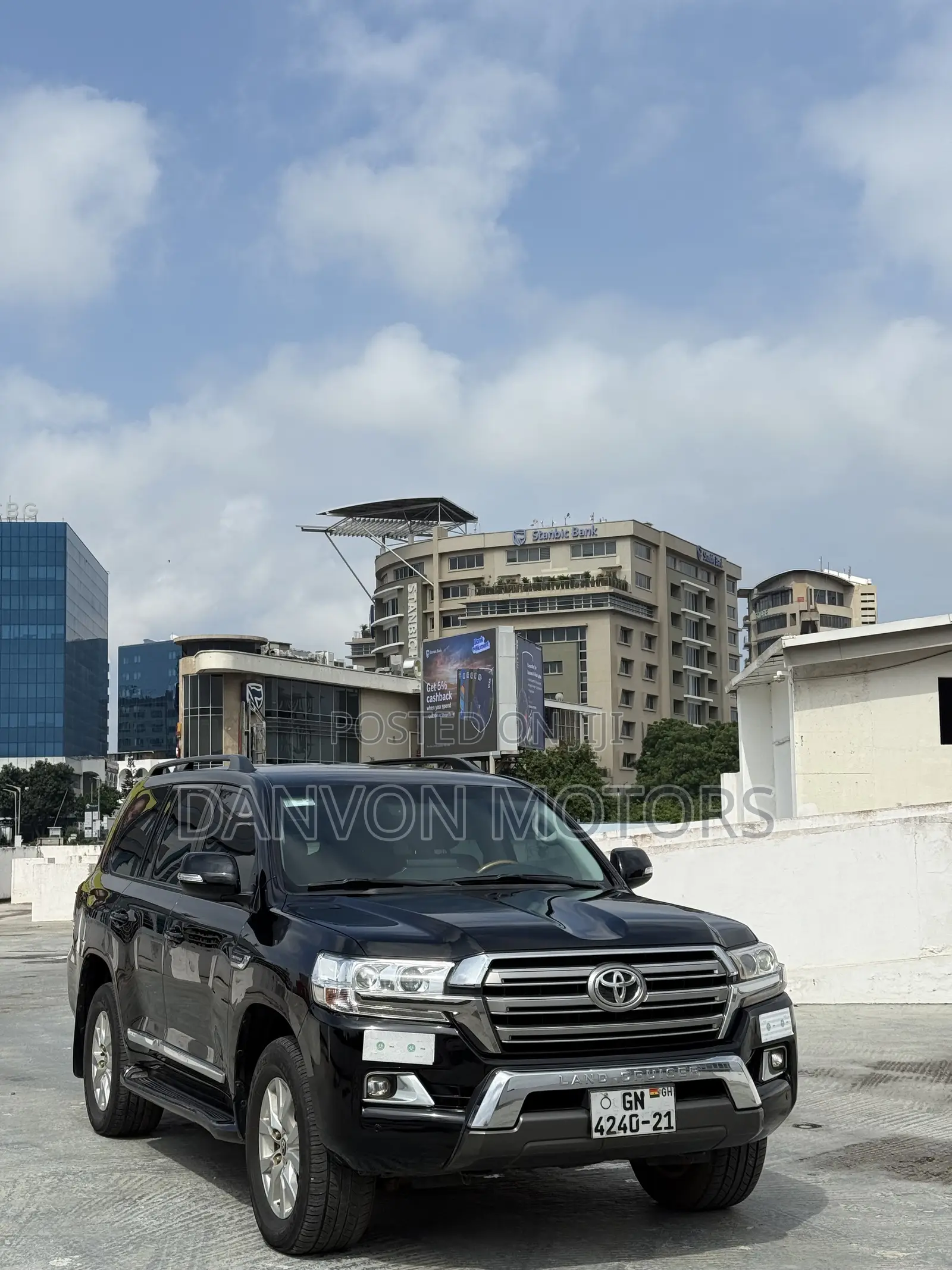 Toyota Land Cruiser 5.7 V8 VX-S 2021 Black