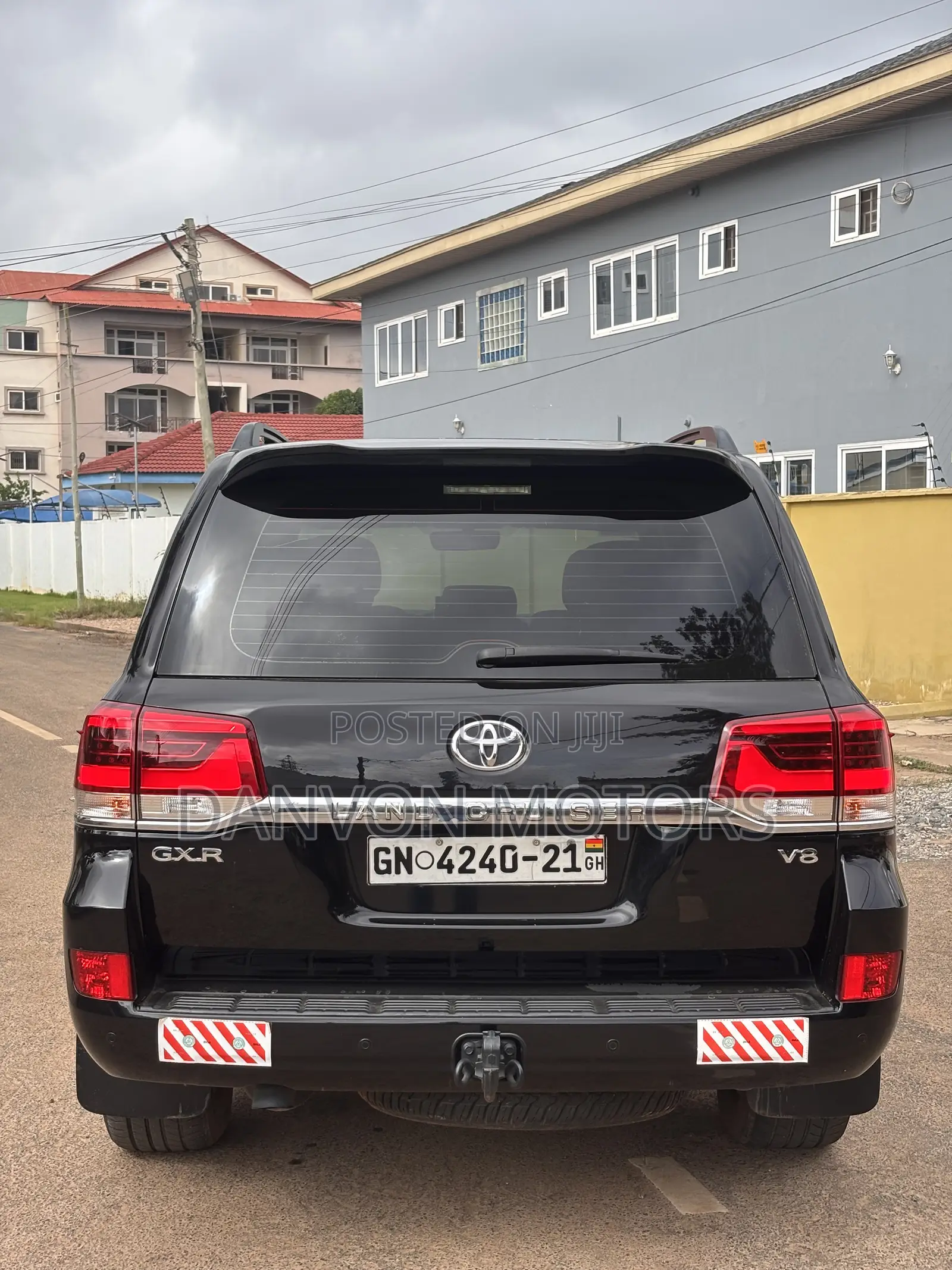 Toyota Land Cruiser 5.7 V8 VX-S 2021 Black