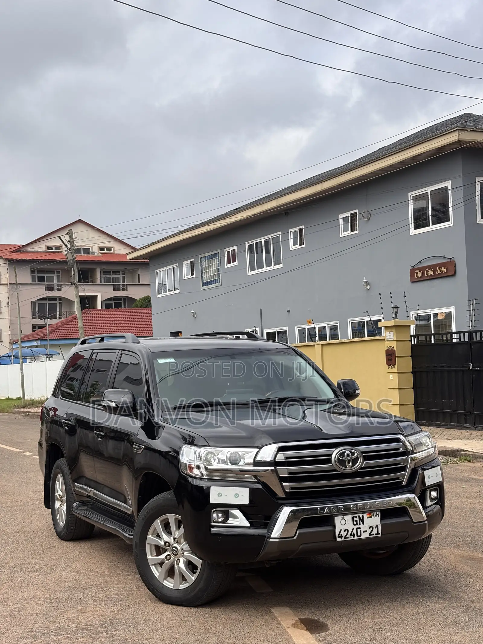 Toyota Land Cruiser 5.7 V8 VX-S 2021 Black