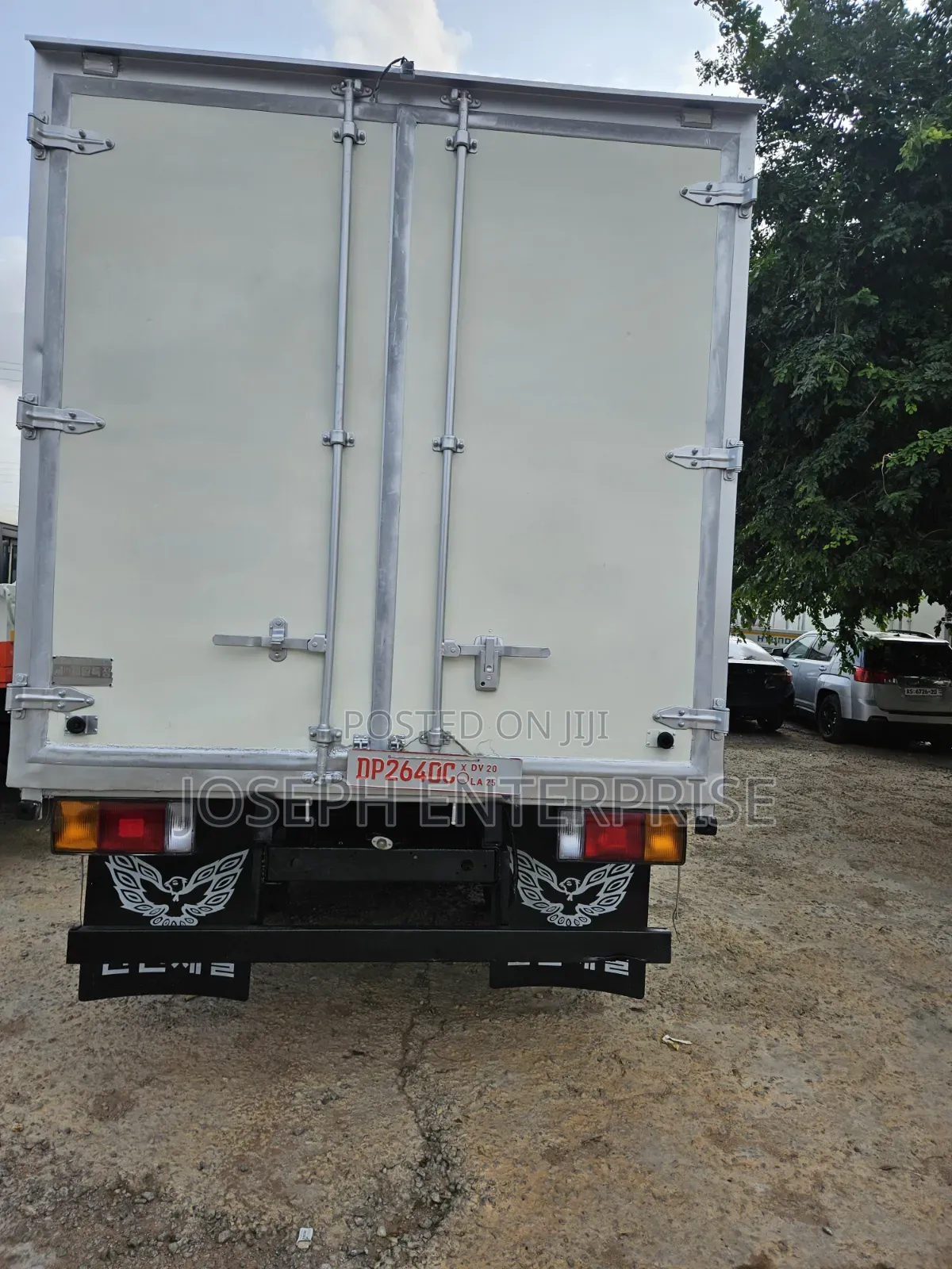 Hyundai Mighty Container