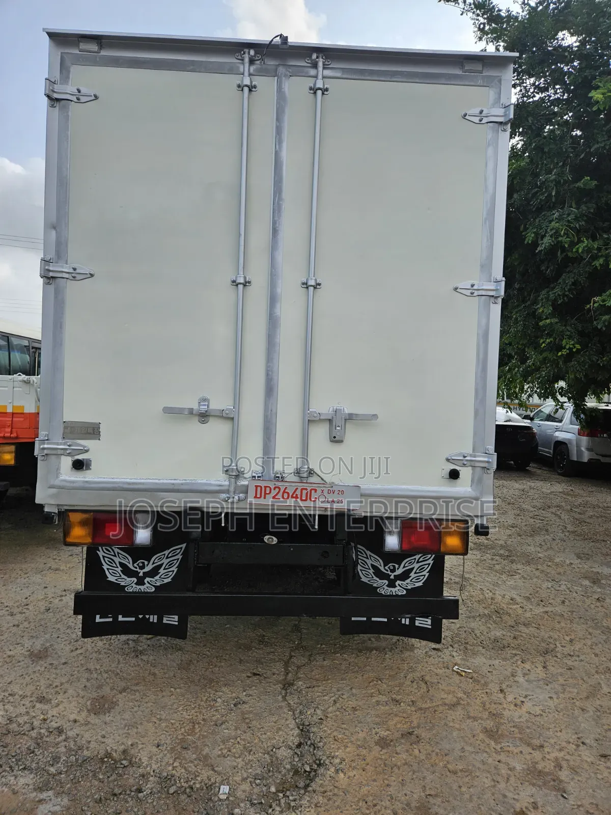 Hyundai Mighty Container