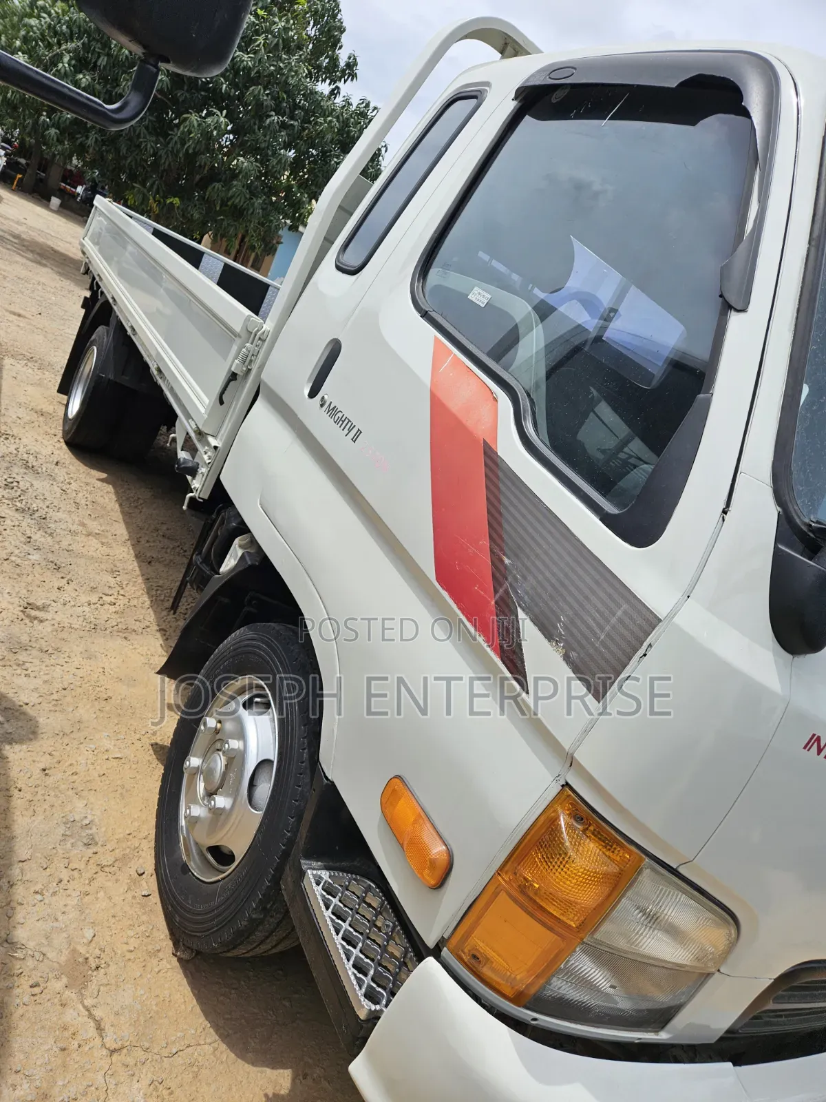 Hyundai Mighty Truck