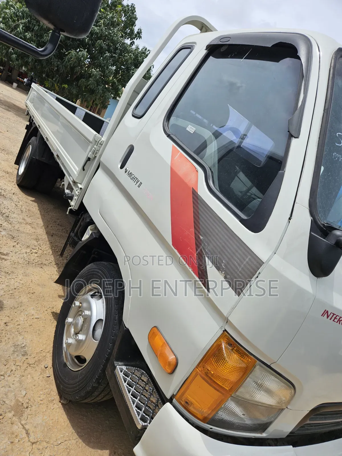 Hyundai Mighty Truck