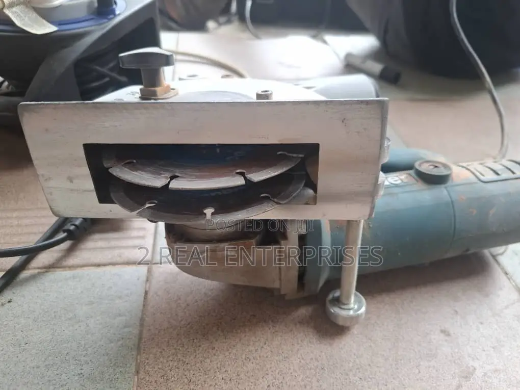 Erbauer Wall Chaser 1,500W Pre Owned From UK
