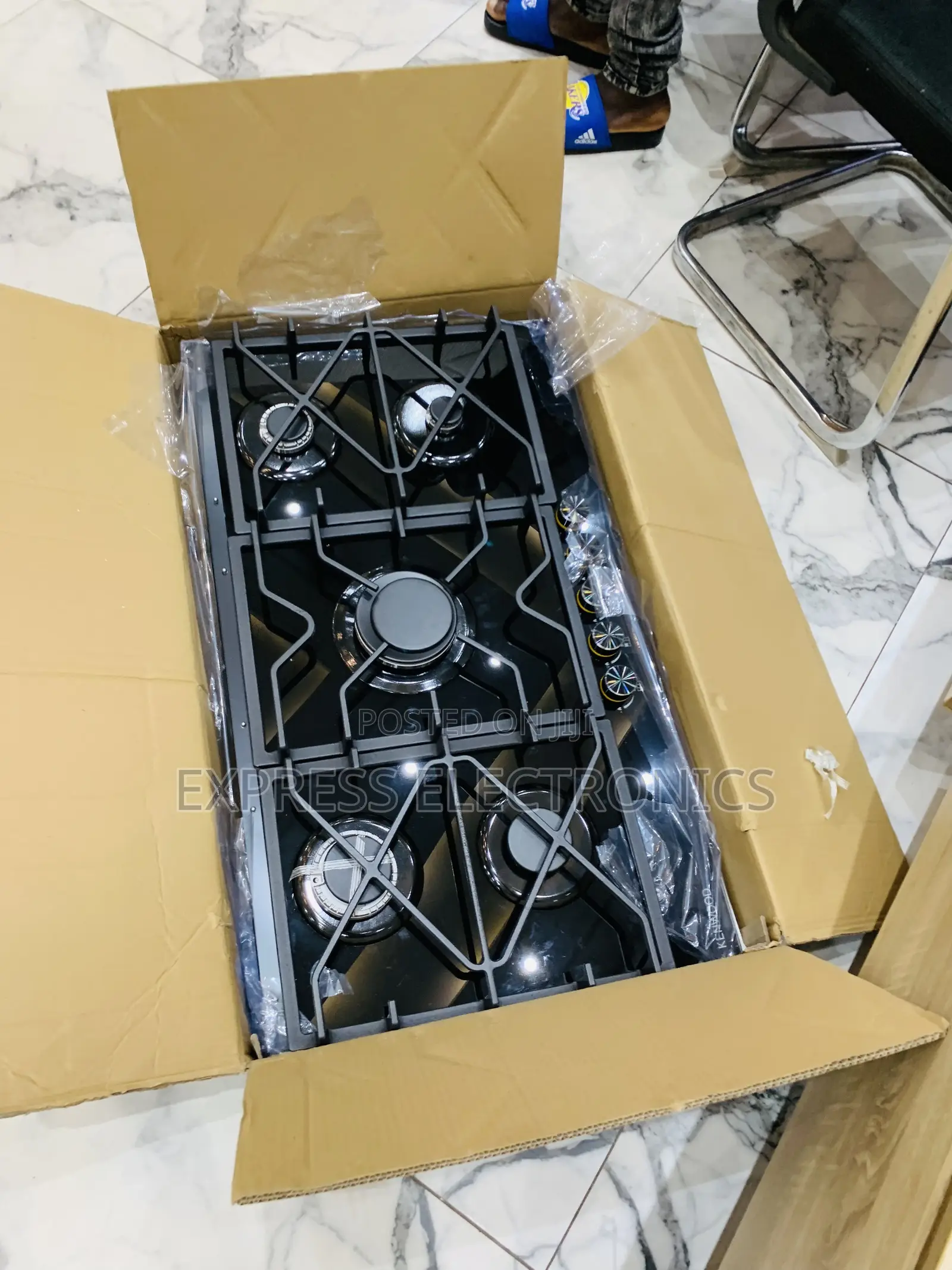 Get a New Sleek Built in Kenwood 90Cm 5burner All Gas