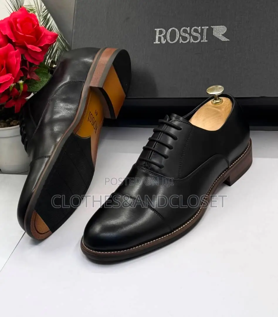 Rossi Brand Leather Oxford Shoes Feature a Classic Cap-Toe Design