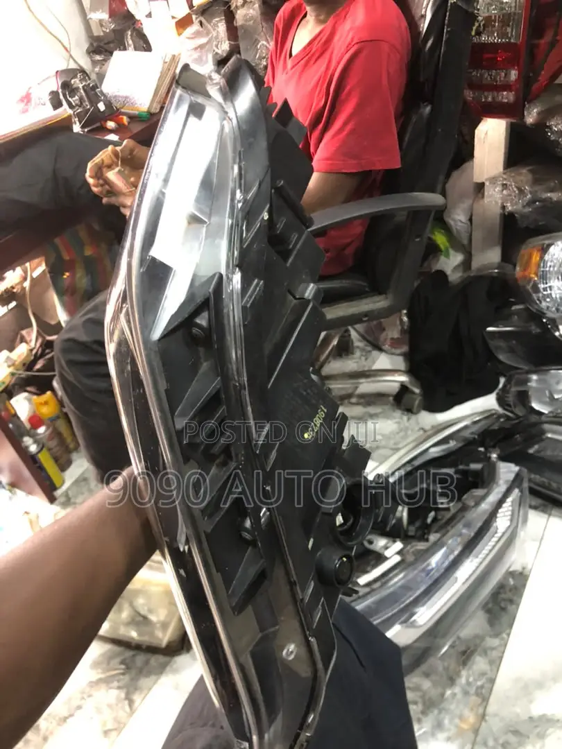 2020 Hyundai Santa Fe HeadLight (Top Light)(Foreign Used – Premium OEM