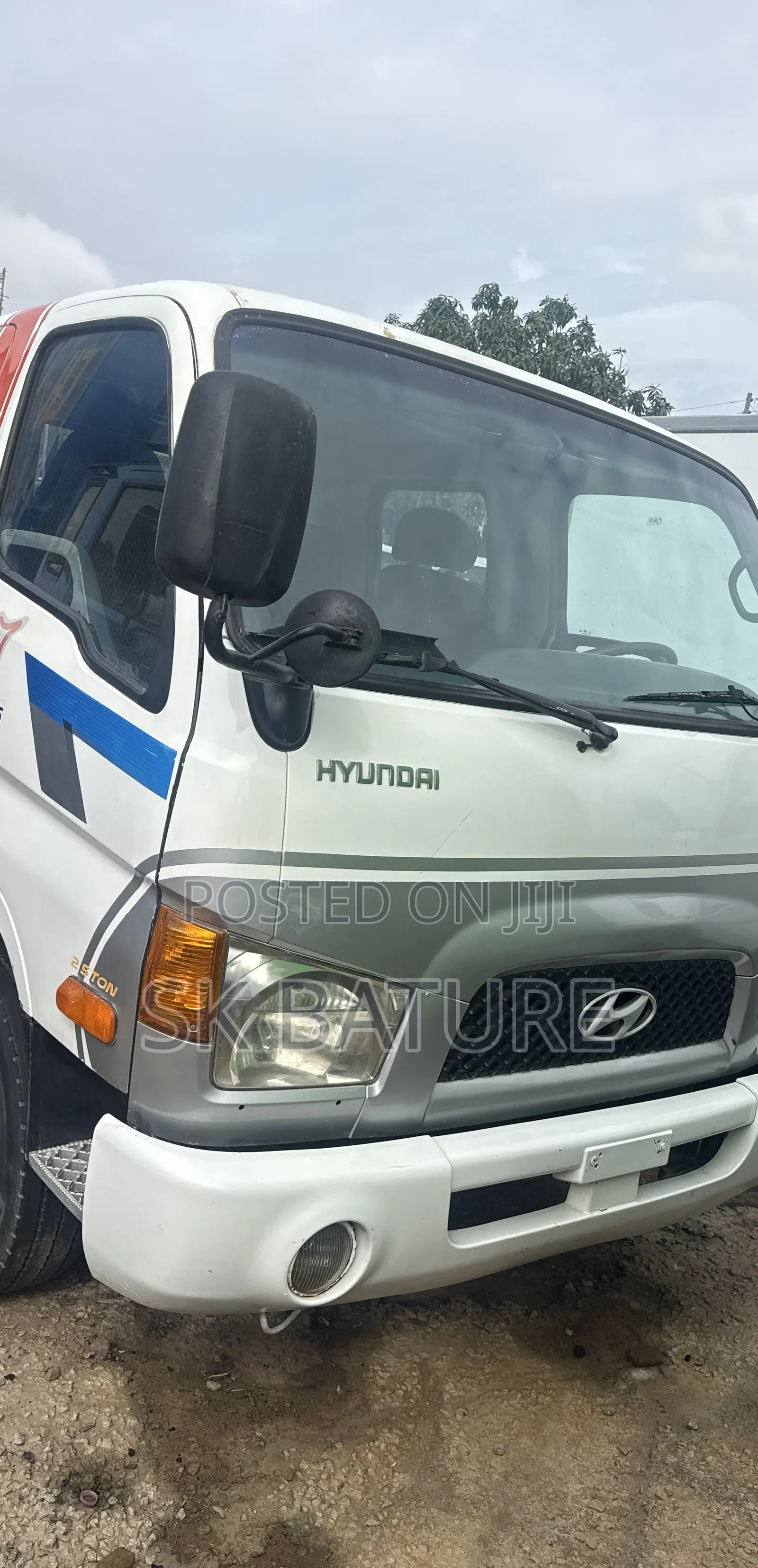 Hyundai Mighty Double Cabin