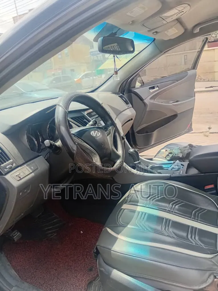 Hyundai Sonata 2013 Black