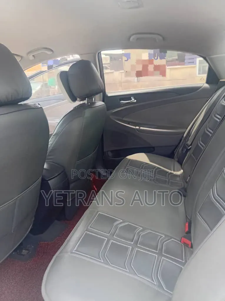 Hyundai Sonata 2013 Black