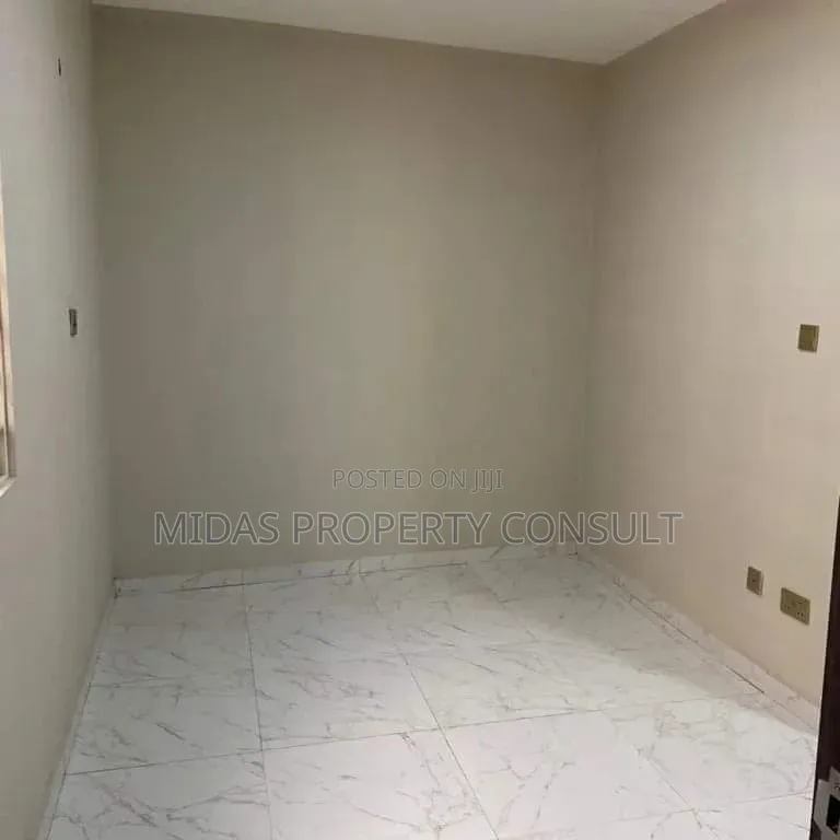 2bdrm Townhouse / Terrace in Upsa for rent