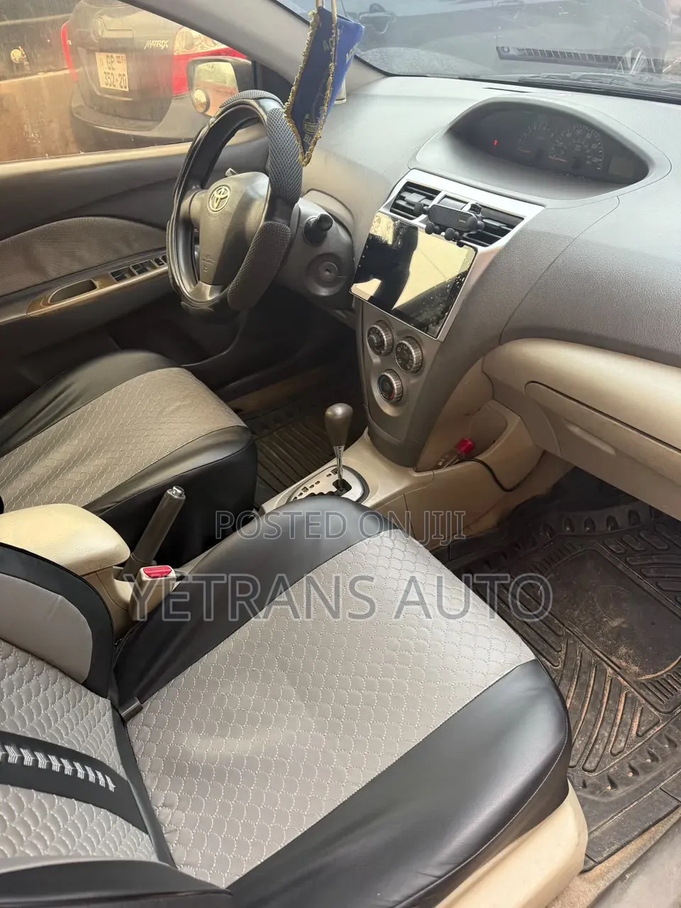 Toyota Yaris 2008 Red