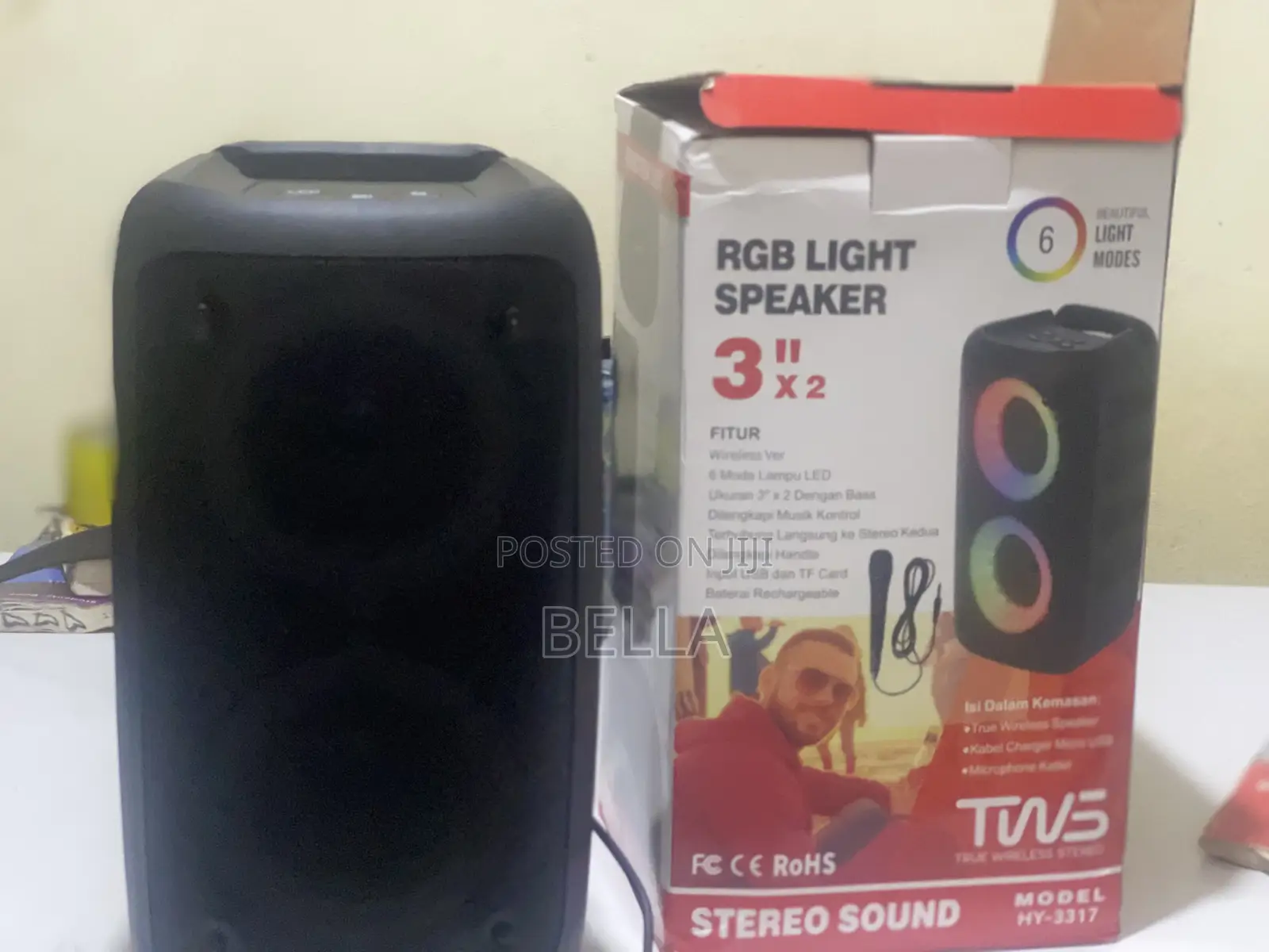 Speaker With Microphone