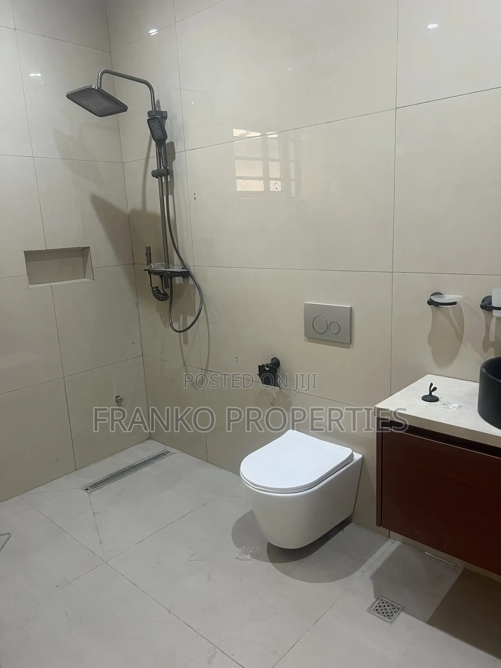 3bdrm House in Franko Properties, School Junction for sale