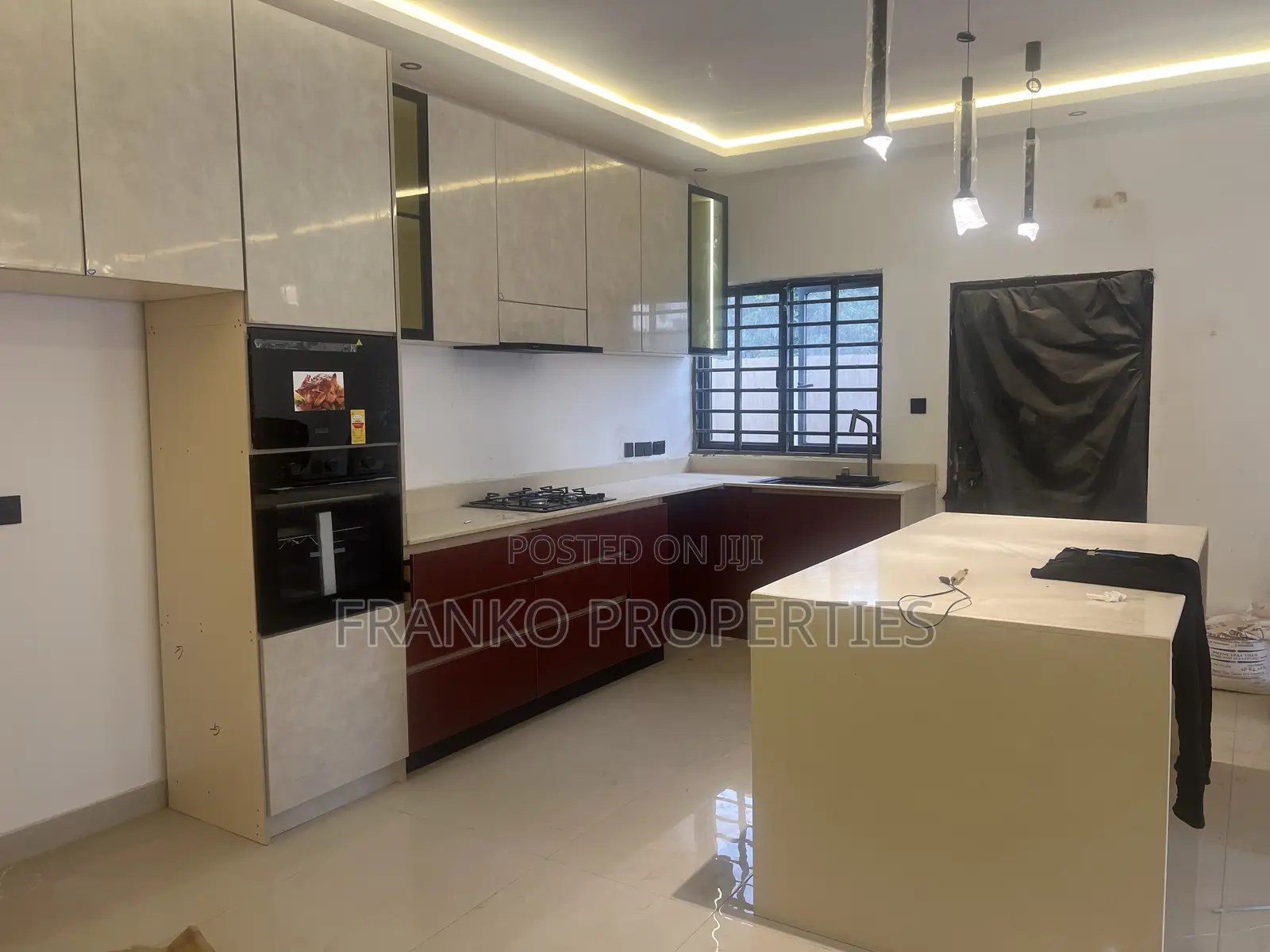 3bdrm House in Franko Properties, School Junction for sale