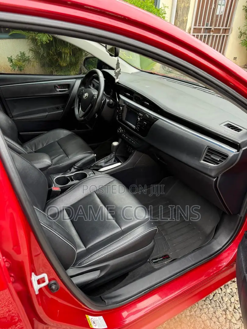 Toyota Corolla S w/Special Edition Pkg (1.8L 4cyl CVT) 2016 Red