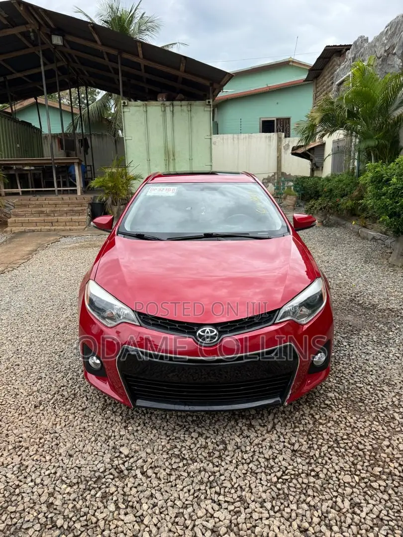Toyota Corolla S w/Special Edition Pkg (1.8L 4cyl CVT) 2016 Red