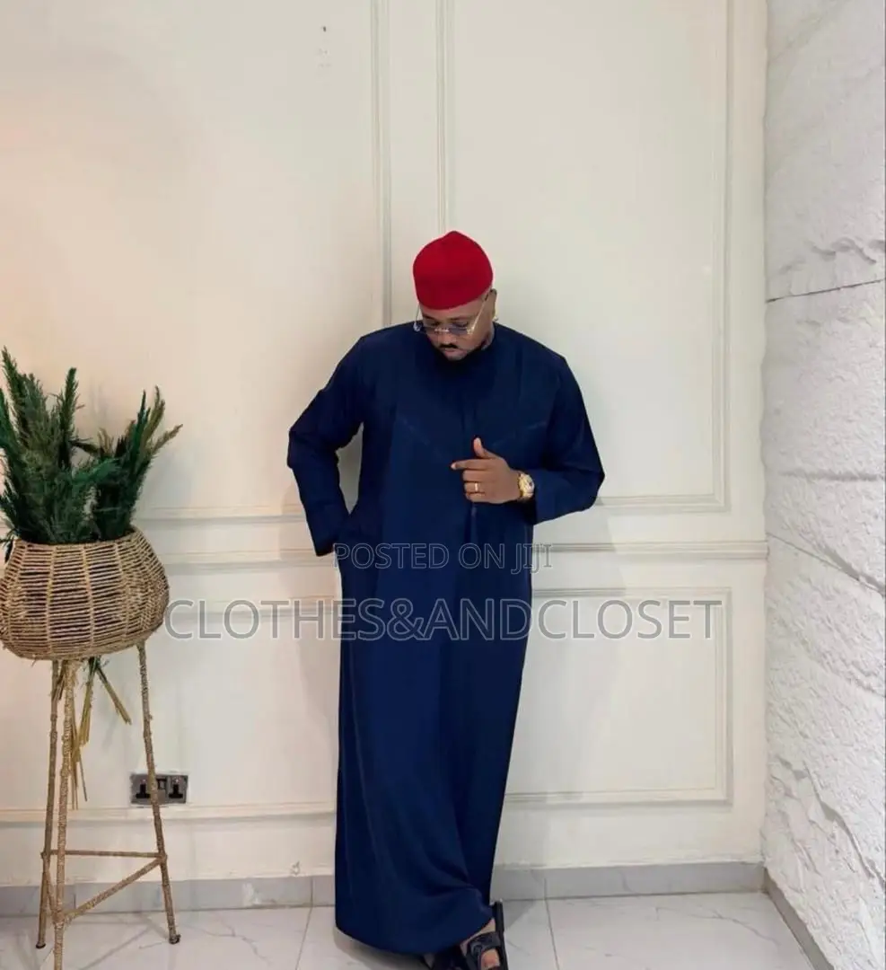 Men's Kaftan/Thobe - Elegant Traditional Attire